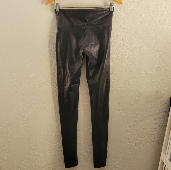Spanx Faux Leather Leggings Size Large Tall - Picture 2 of 6